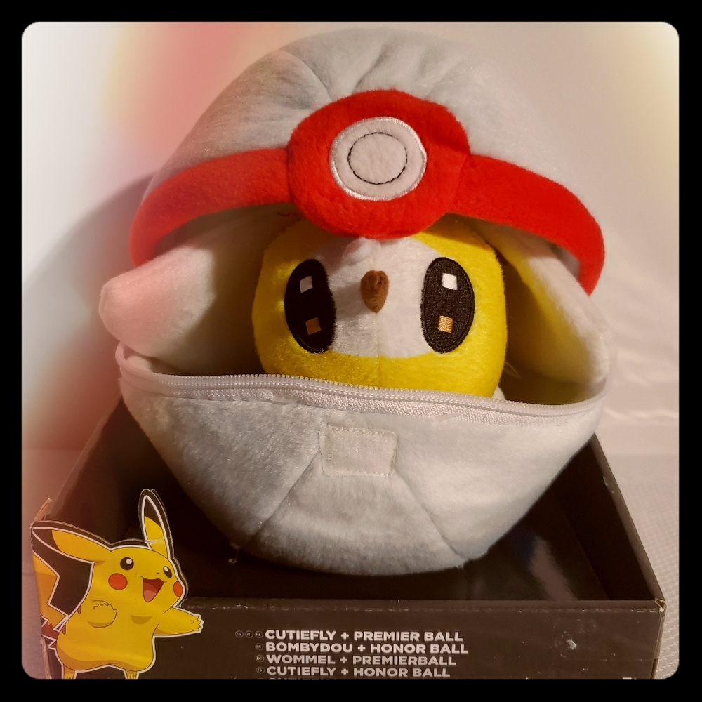 Pokemon Zipper Poke Ball Plush With Pikachu Cutief